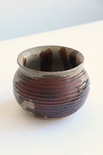 Load image into Gallery viewer, Ribbed Studio Pottery Planter
